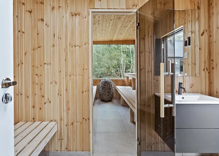 Lovely In Vaeggerlose With Sauna Ferienhaus Bøtø By